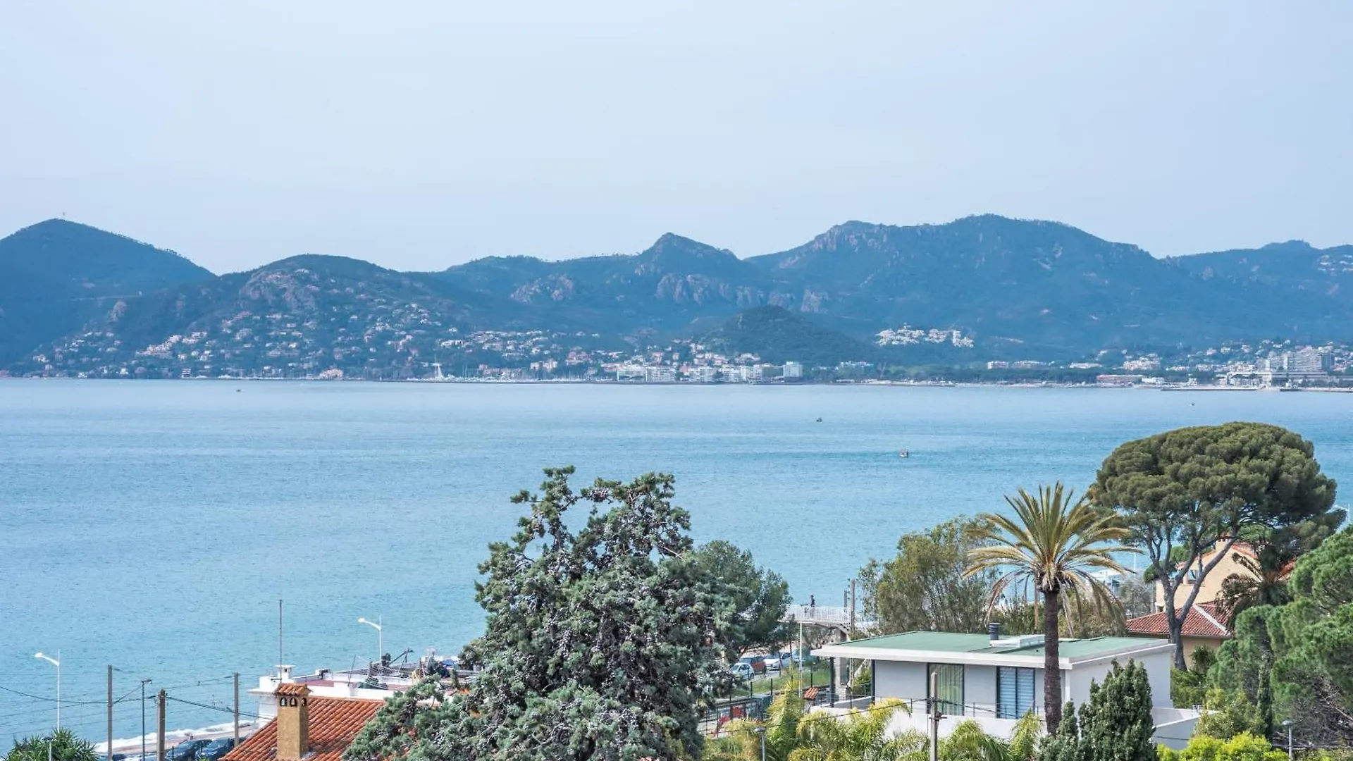 Apartment Immogroom- 2 Bedrooms -Panoramic Sea View - Huge Cannes