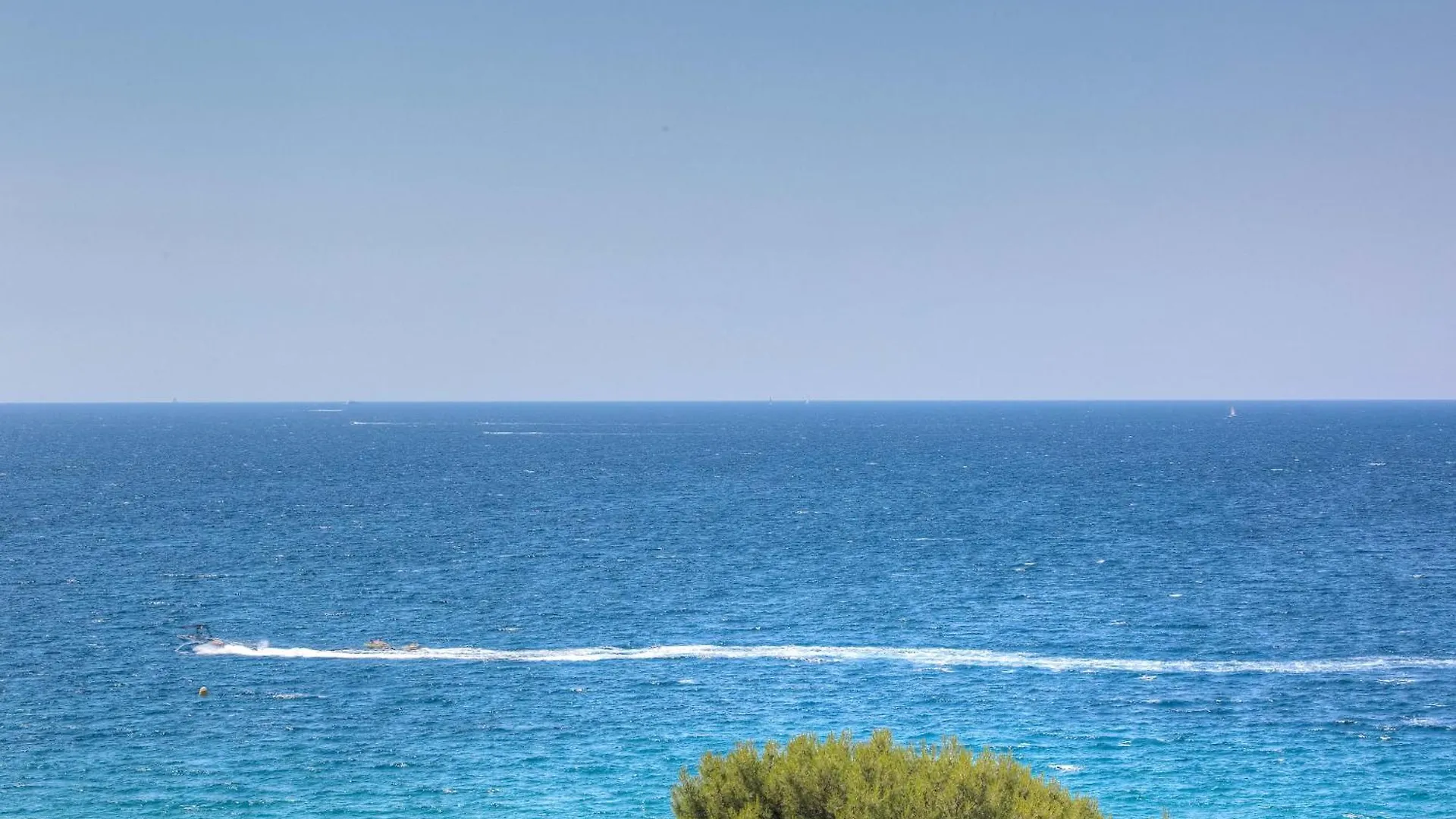 Apartment Immogroom- 2 Bedrooms -Panoramic Sea View - Huge Cannes France